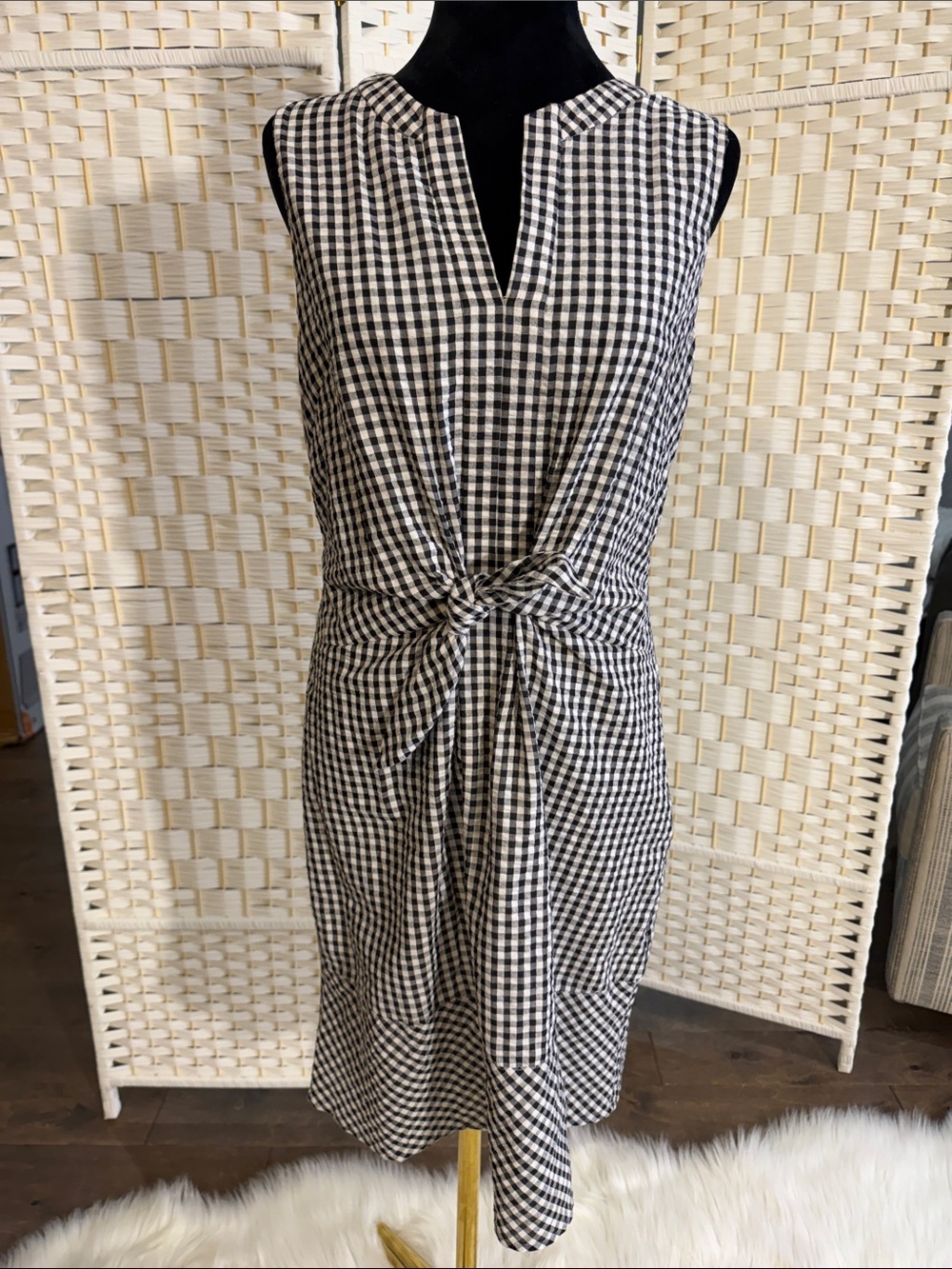 Vineyard Vines Black and White Gingham Knot-Front Sheath Dress